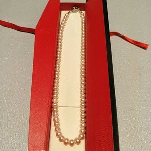 Fresh water pearl necklace